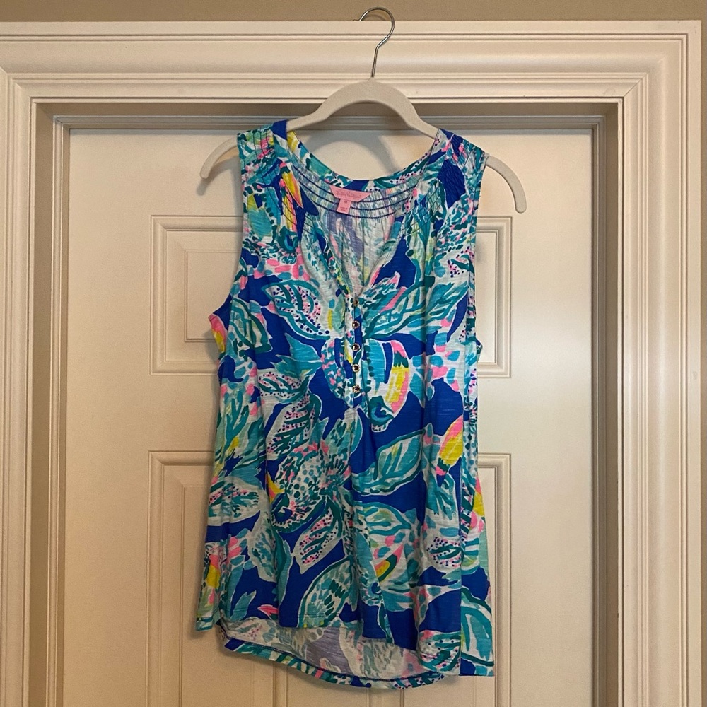 Lily Pulitzer top size medium